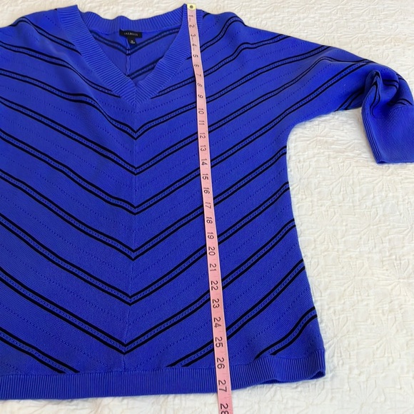 Beautiful royal blue V necked cotton rayon sweater w/raglan sleeves & black knit - Picture 8 of 10